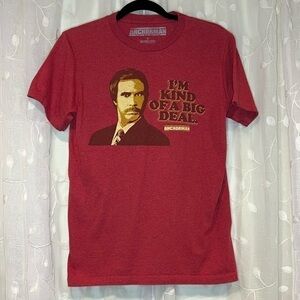 𝅺🥳 4 for $20 Sale!! 🥳 Anchorman Graphic T-Shirt, size Small